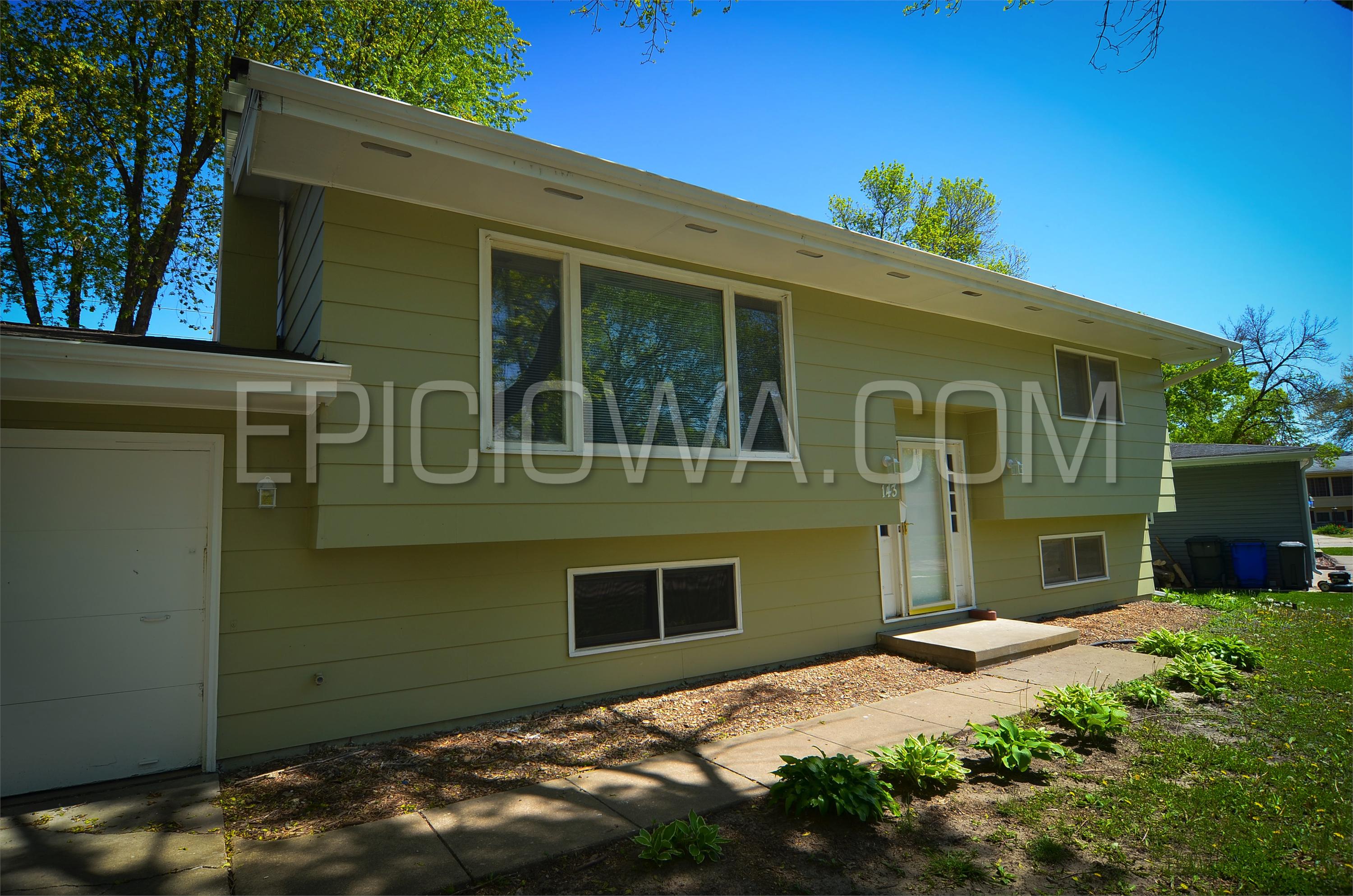 143 Sunrise Dr NW