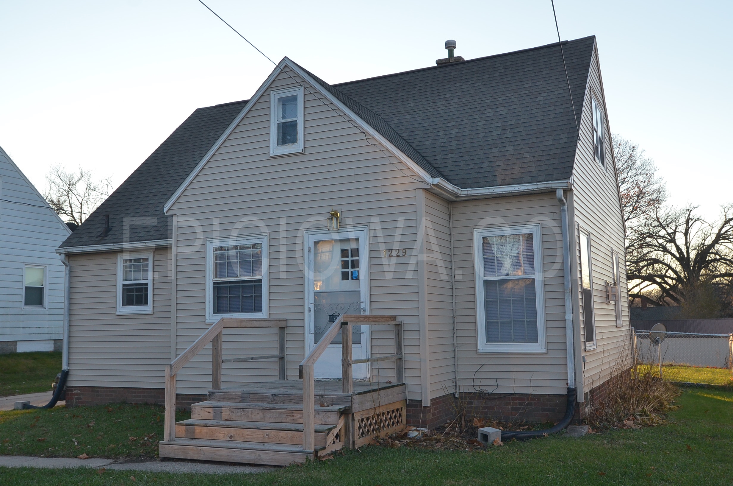 Property thumbnail image