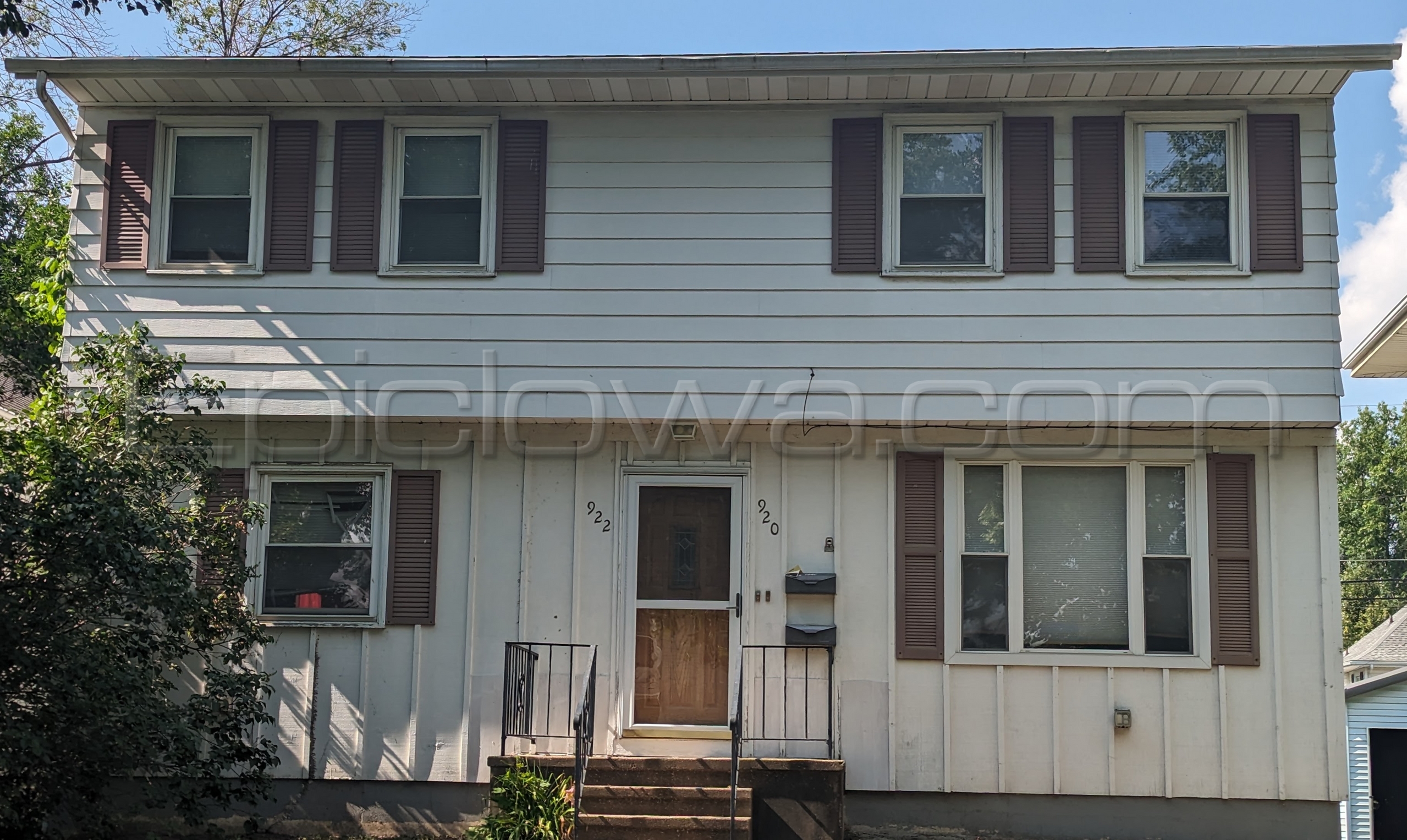 920 F Avenue NW - 1